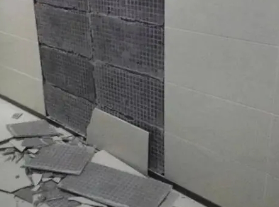 饶河瓷砖空鼓维修公司分享下饶河墙砖松动维修的知识